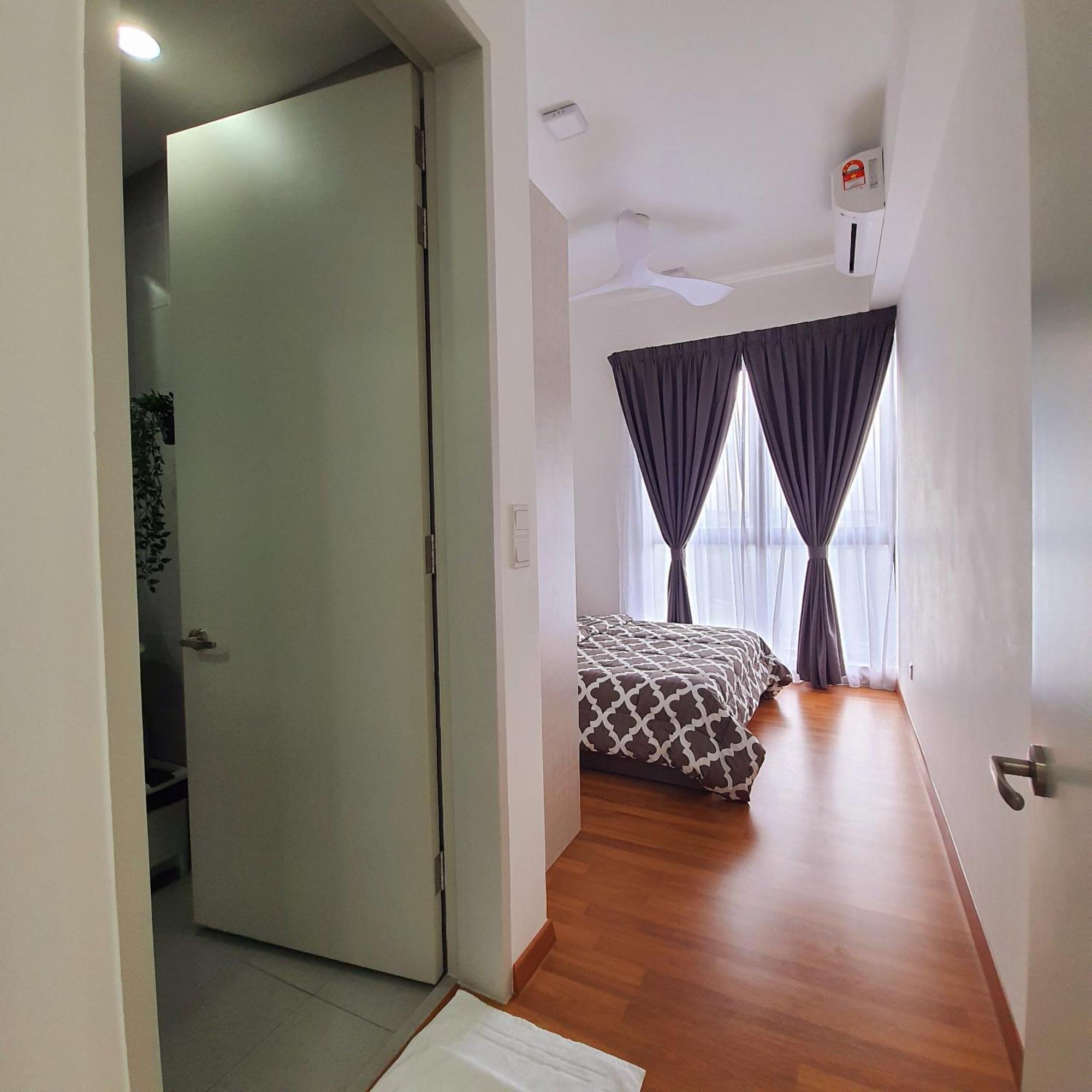 The Glass Homestay Путраджая Номер фото